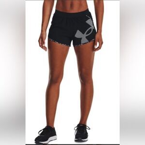 UNDER ARMOUR - WOMENS FLY BY SHORTS SIZE SMALL